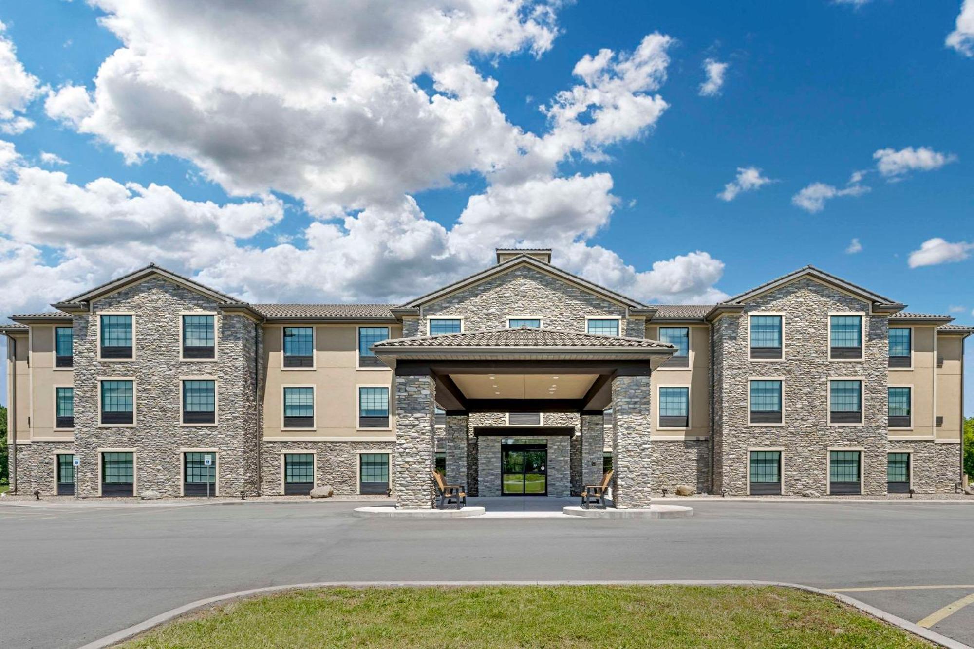 Comfort Inn & Suites Medina Bagian luar foto