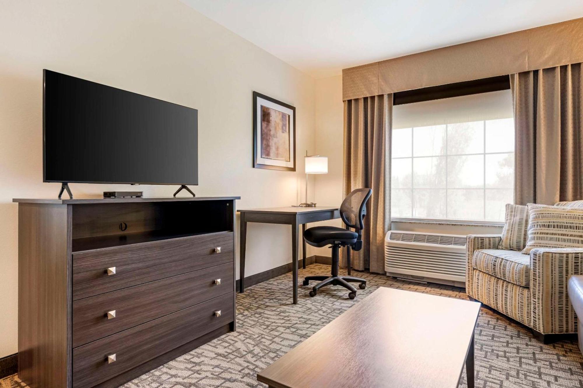 Comfort Inn & Suites Medina Bagian luar foto