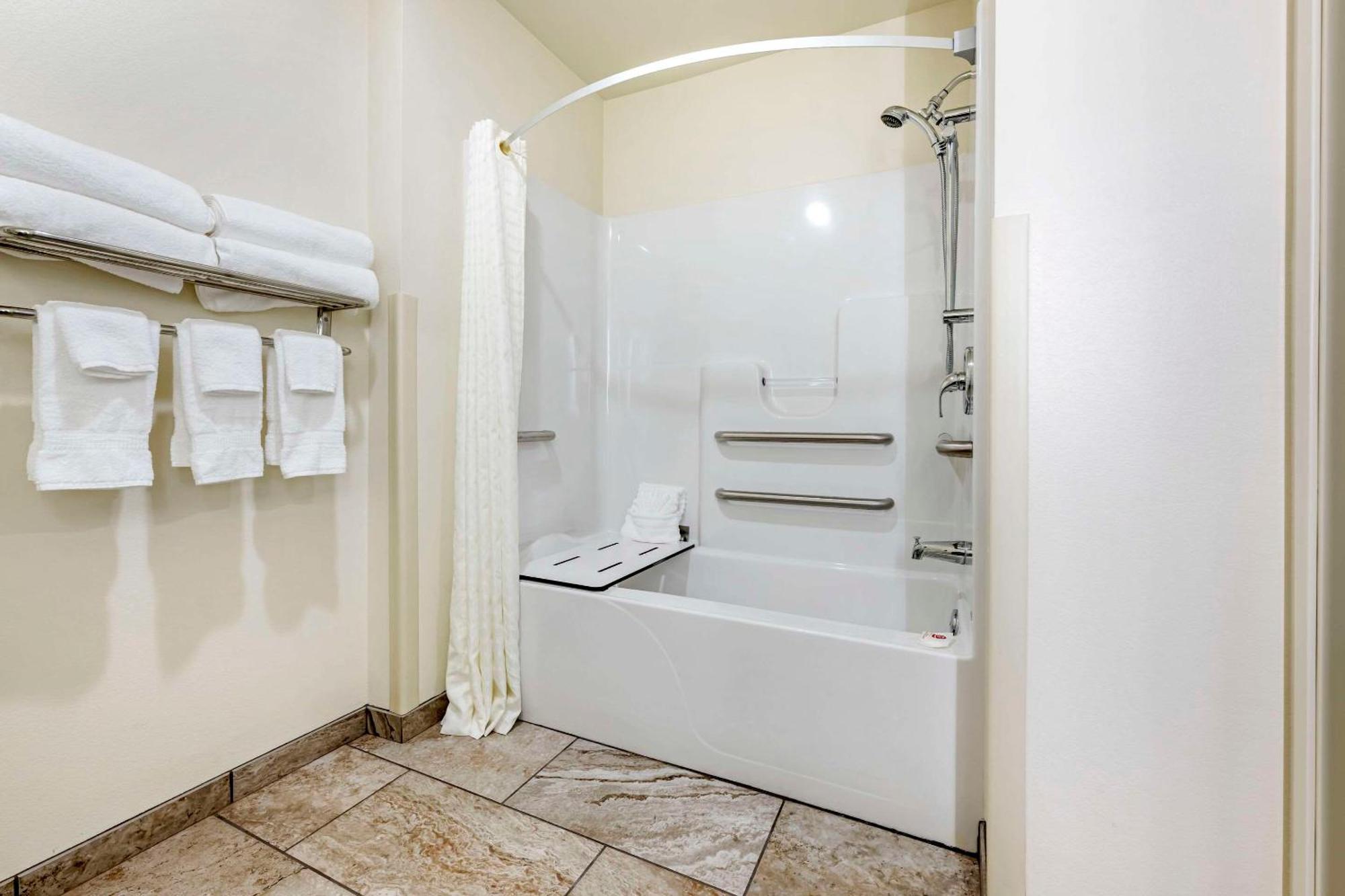 Comfort Inn & Suites Medina Bagian luar foto