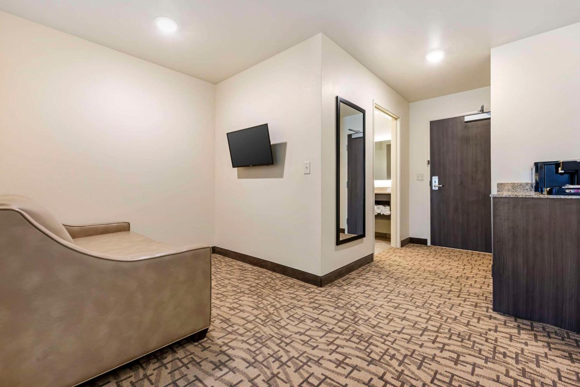 Comfort Inn & Suites Medina Bagian luar foto